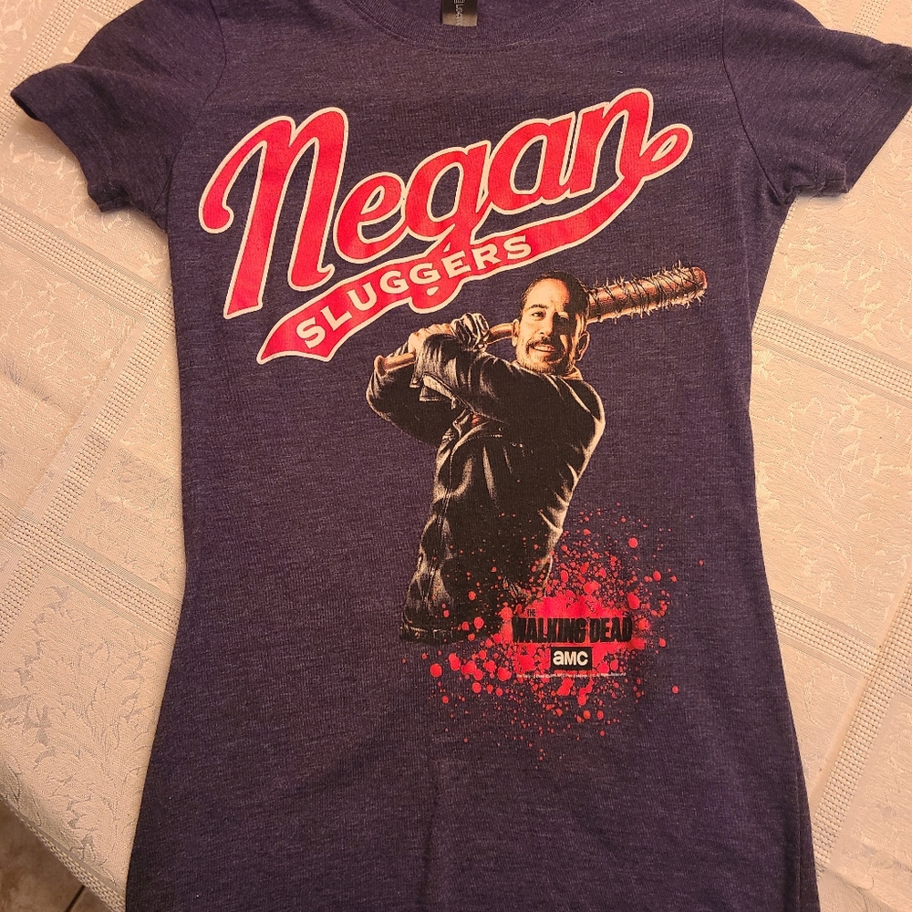 SMALL (WOMEN'S) NEGAN TSHIRT